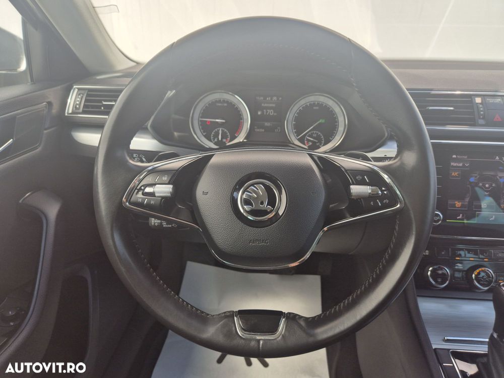 Skoda Superb 2.0 TDI DSG Ambition - 16