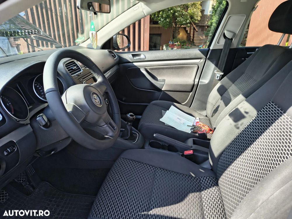 Volkswagen Golf 1.6 TDI DPF BlueMotion - 7