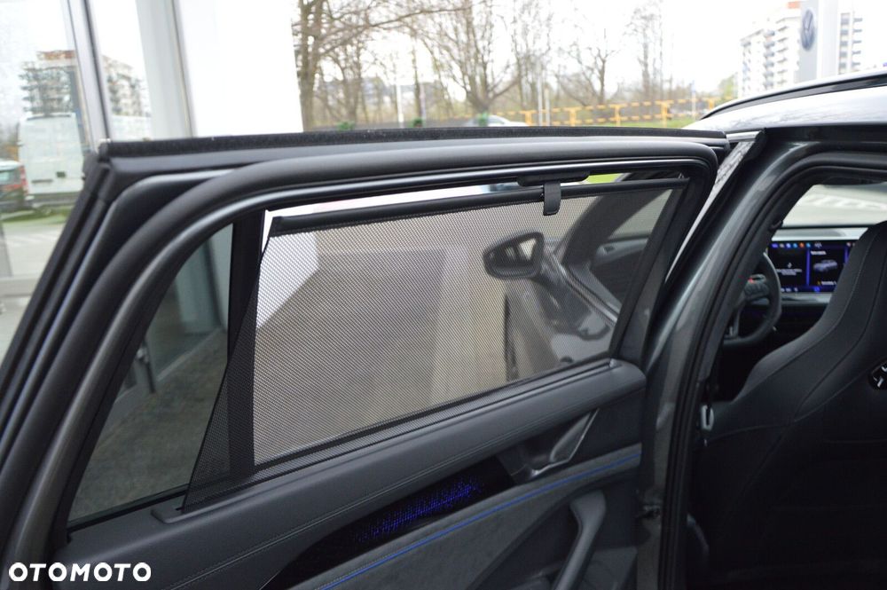 Volkswagen Passat Variant 1.5 TSI ACT mHEV R-Line Plus DSG - 25