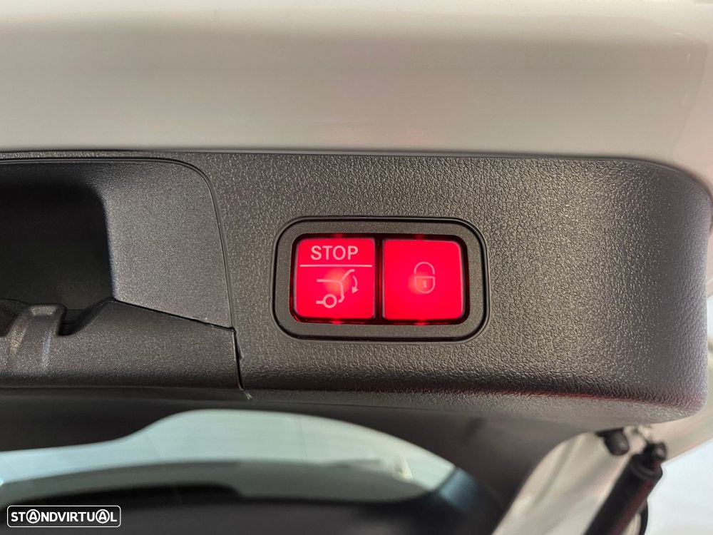 Mercedes-Benz EQB - 43