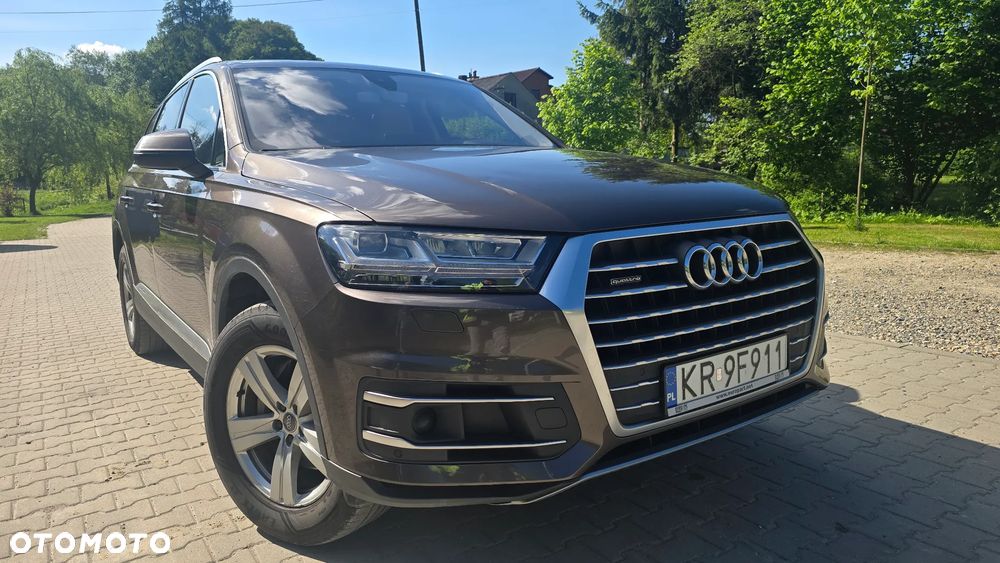 Audi Q7 - 1