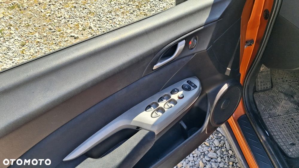 Honda Civic 1.4 Base - 12