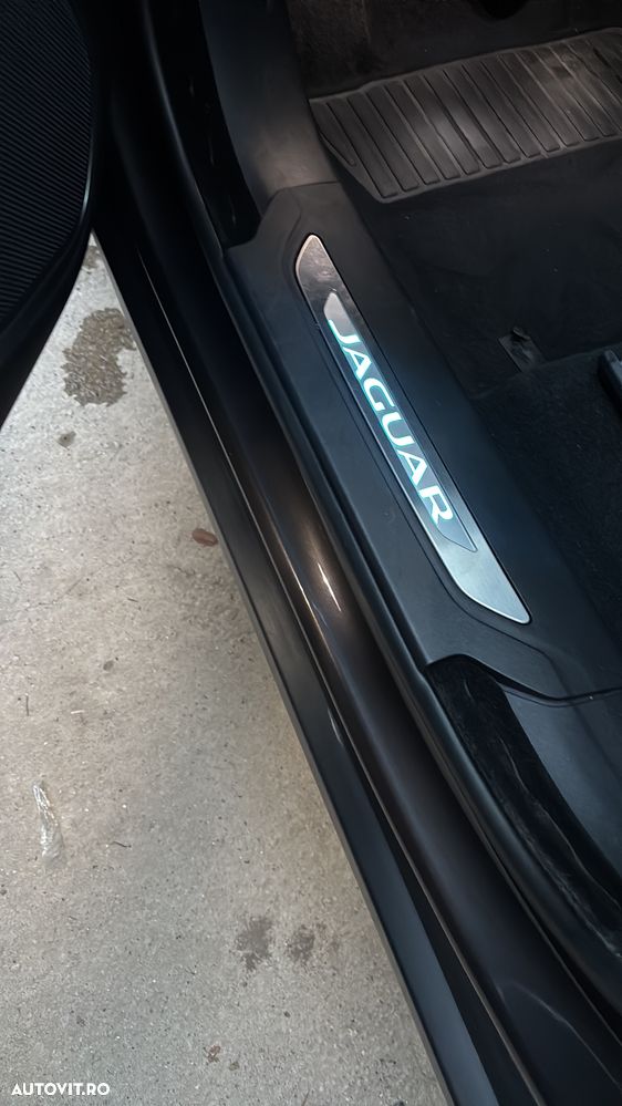 JAGUAR F-PACE 2022 — imagine 19