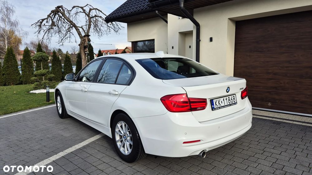 BMW Seria 3 318i Luxury Line - 3