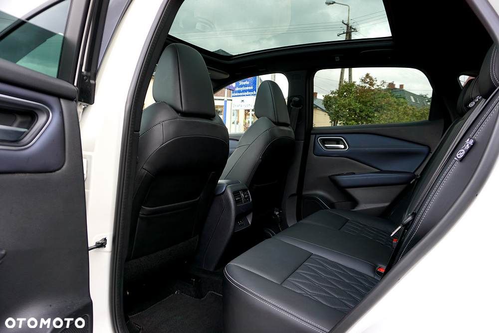 Nissan Qashqai 1.3 DIG-T mHEV Tekna+ Xtronic - 24