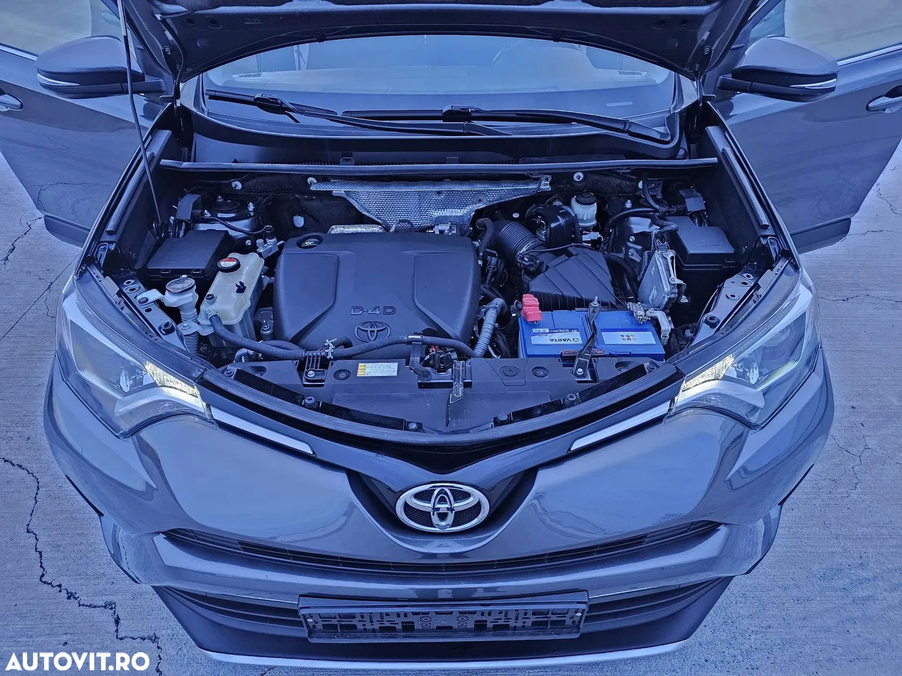 Toyota RAV4 - 16