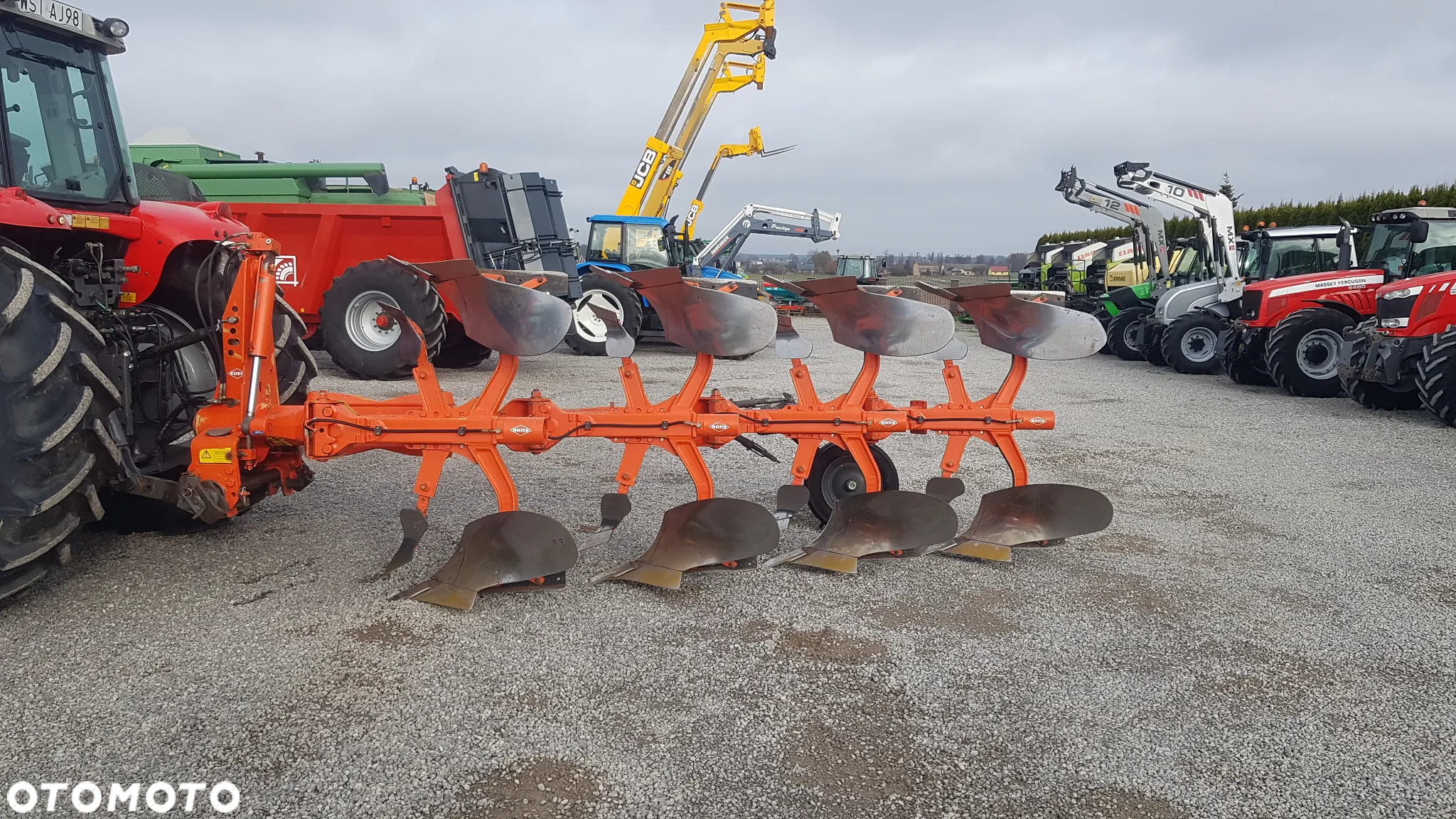 Kuhn VariMaster 121 4 skibowy Non STOP - 24