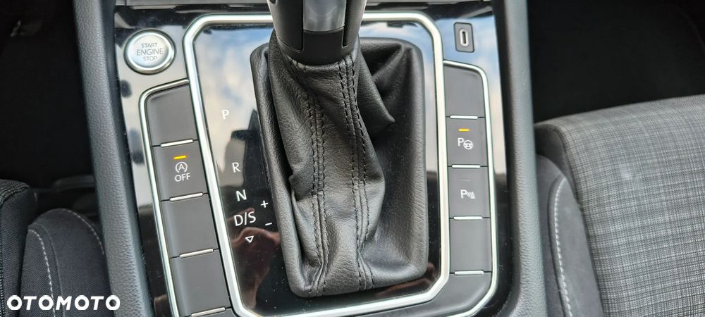 Volkswagen Passat 1.5 TSI EVO Business DSG - 27