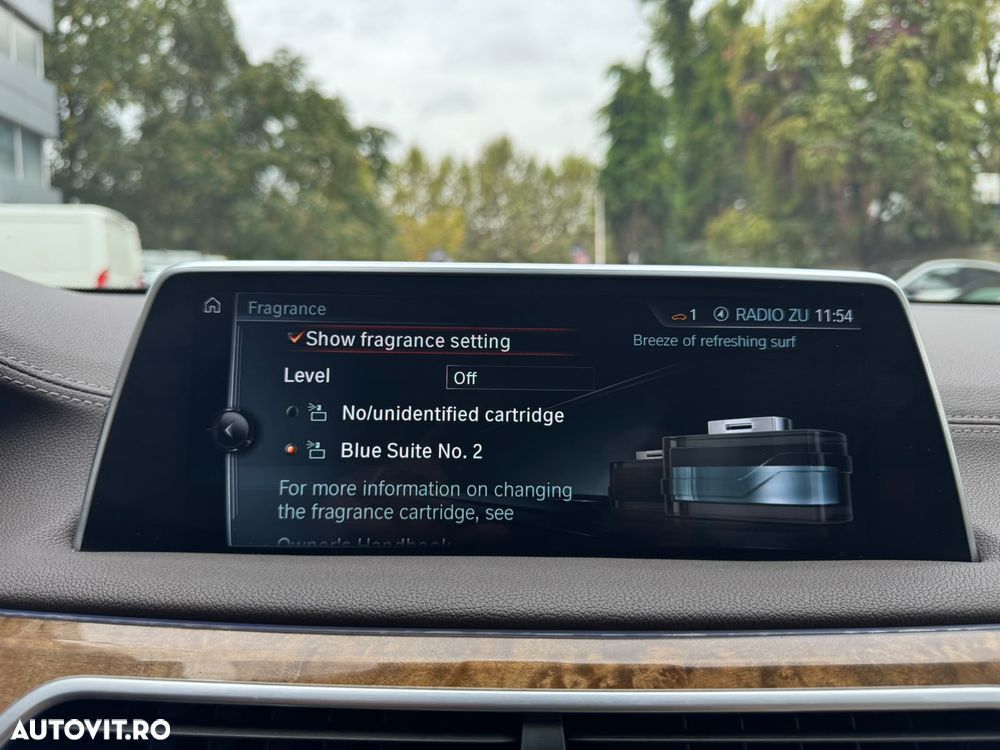 BMW Seria 7 740d xDrive - 28