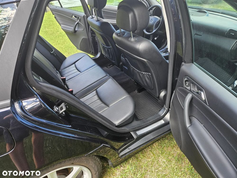 Mercedes-Benz Klasa C 200 Kompressor Automatik Elegance Sport Edition - 12