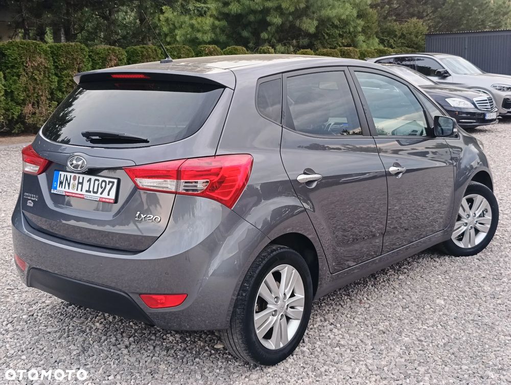 Hyundai ix20 1.6 Premium - 10