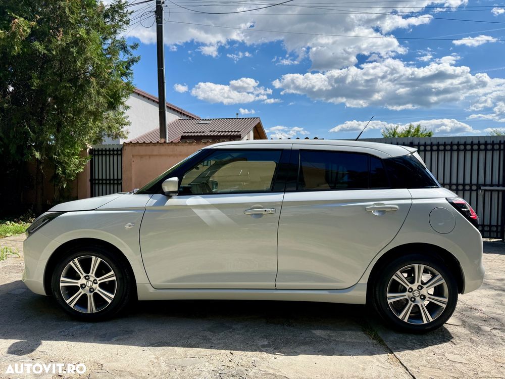 Suzuki Swift 1.2 Dualjet 12V MHEV Passion - 2