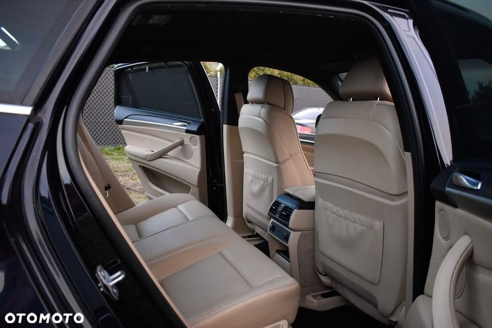 BMW X6 xDrive40d - 11