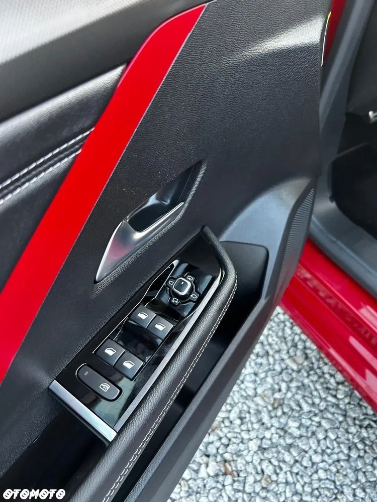 Opel Astra 1.6 T Plug-in Hybrid GS Line - 36