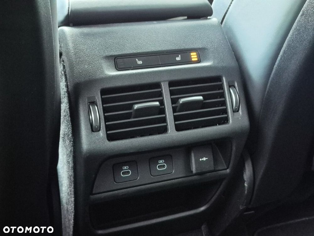 Land Rover Discovery Sport - 27