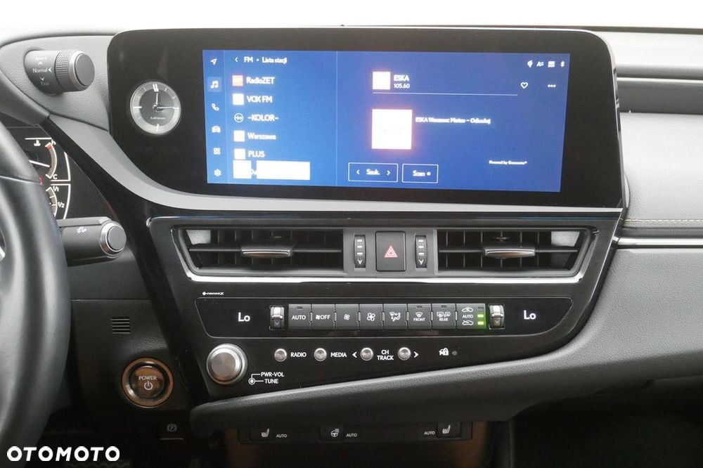 Lexus ES 300h Business Edition - 10