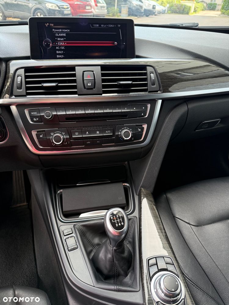 BMW Seria 3 318d - 9