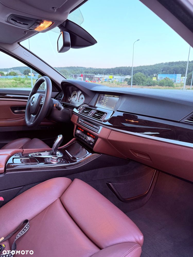 BMW Seria 5 530d xDrive Luxury Line - 19