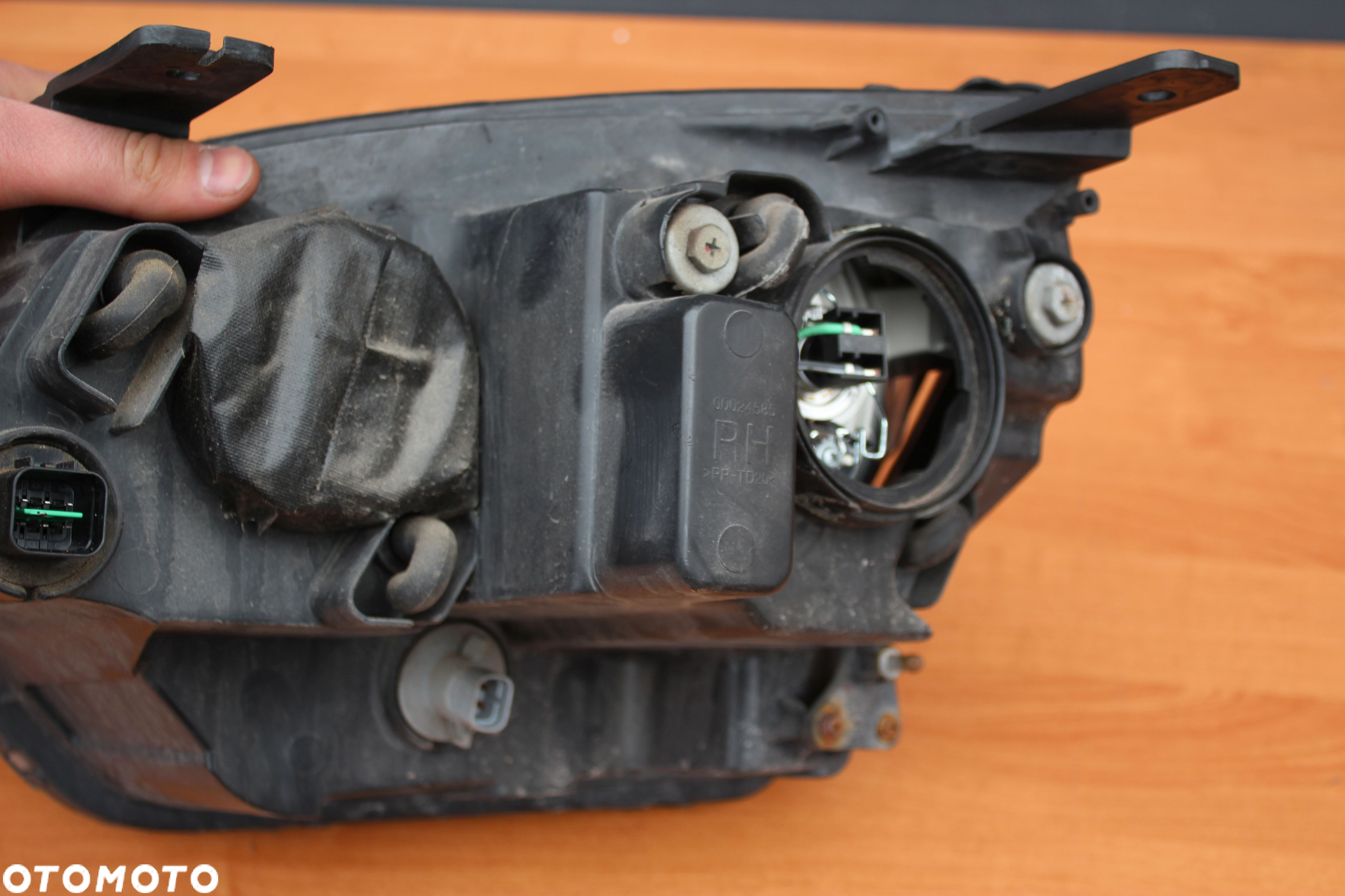 LAMPA PRAWY PRZÓD PRZEDNIA PRAWA OPEL ANTARA EUROPA ORYGINAŁ - 12