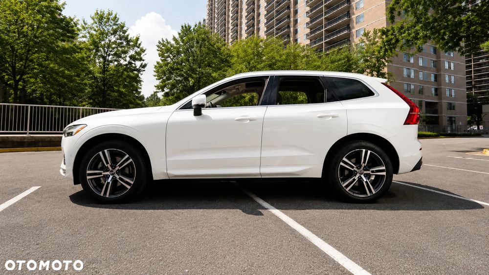 Volvo XC 60 T5 AWD Geartronic Momentum - 3