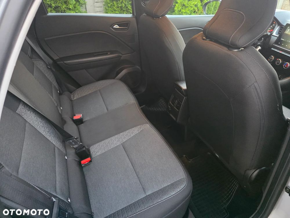 Renault Captur - 32
