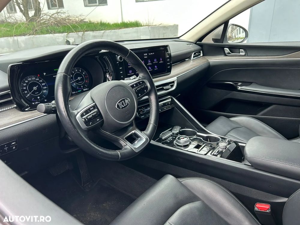 Kia K5 - 16