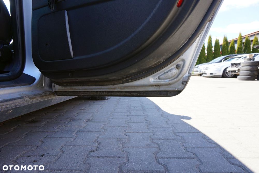 DRZWI TYLNE PRAWE A4 B6 SEDAN LY7W  SREBRNY AUDI 2000-2006 - 10