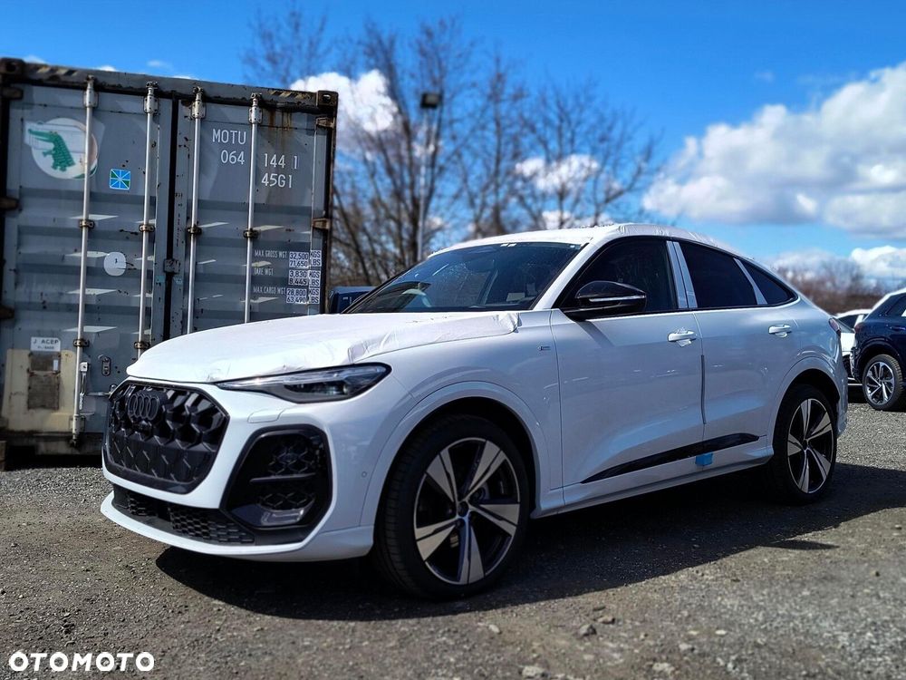 Audi Q5 Sportback - 1