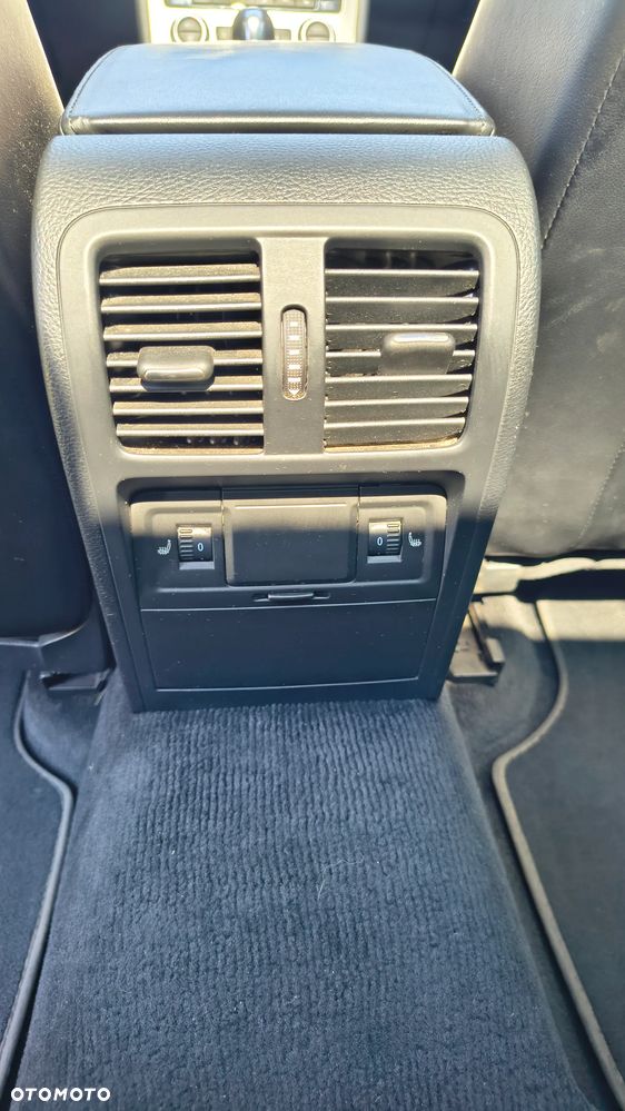 Volkswagen Passat 3.6 V6 4Motion DSG Highline - 10