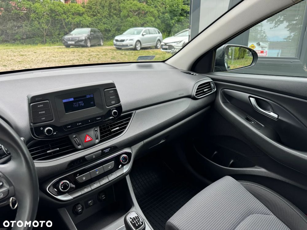 Hyundai i30 1.5 DPI Modern - 9