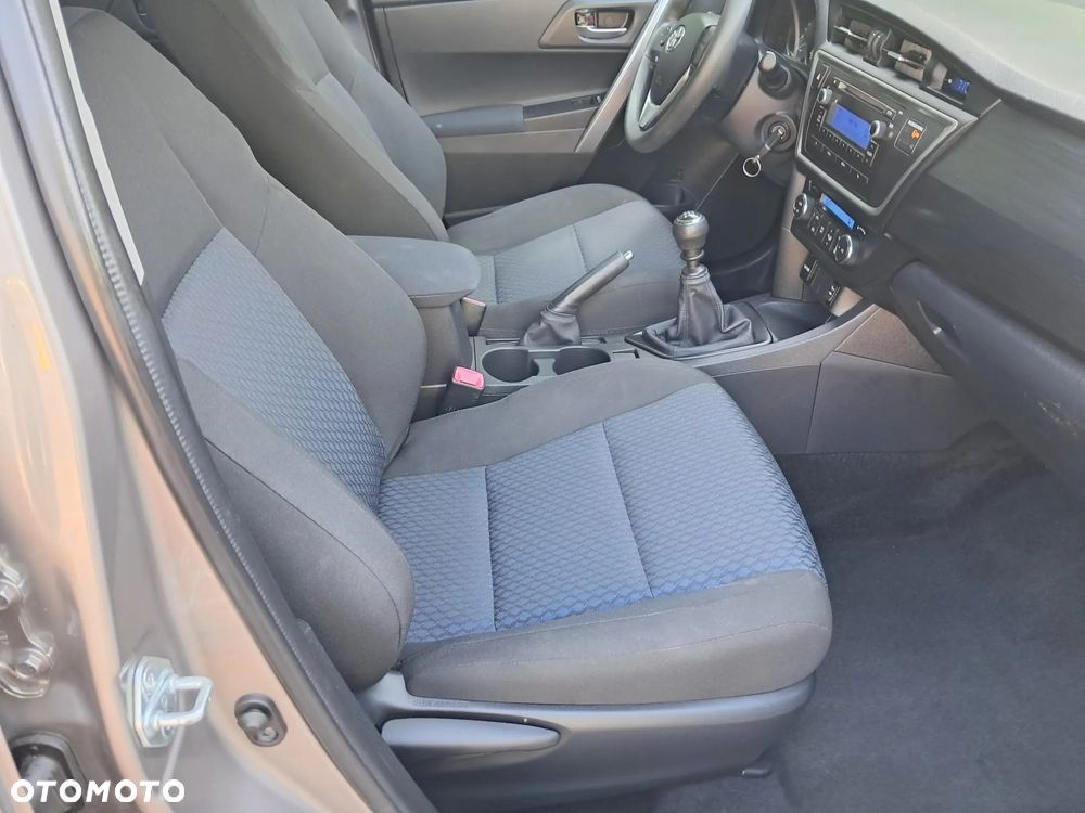 Toyota Auris 1.33 VVT-i Luna - 13
