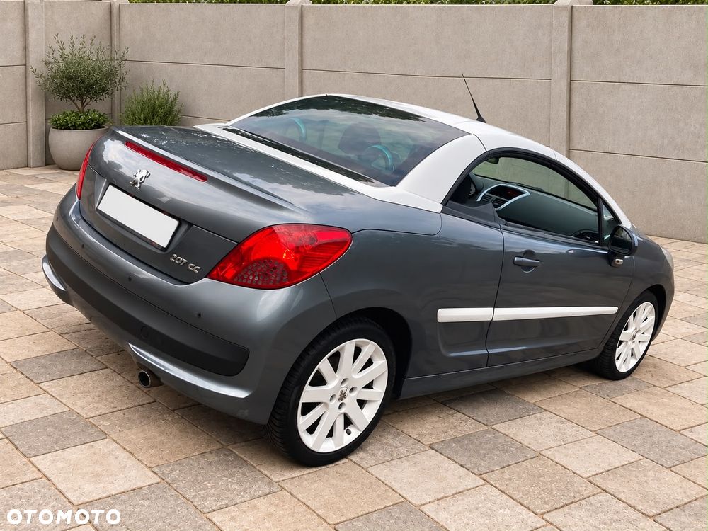 Peugeot 207 CC - 2