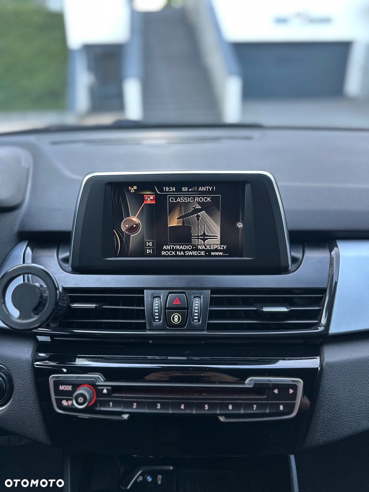 BMW Seria 2 218d Advantage - 23