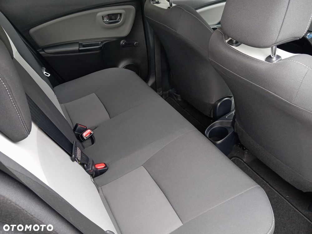 Toyota Yaris - 13