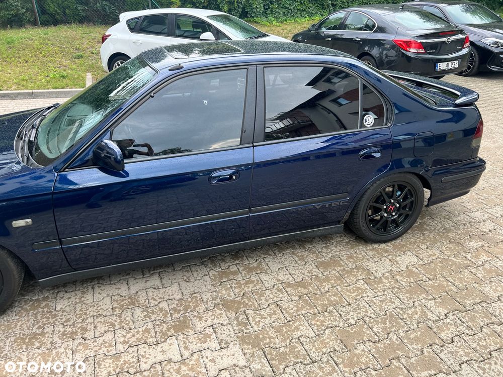 Honda Civic 1.6 VTi - 4