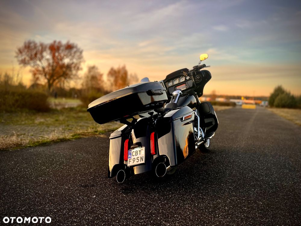 Harley-Davidson FLH Electra Glide - 6