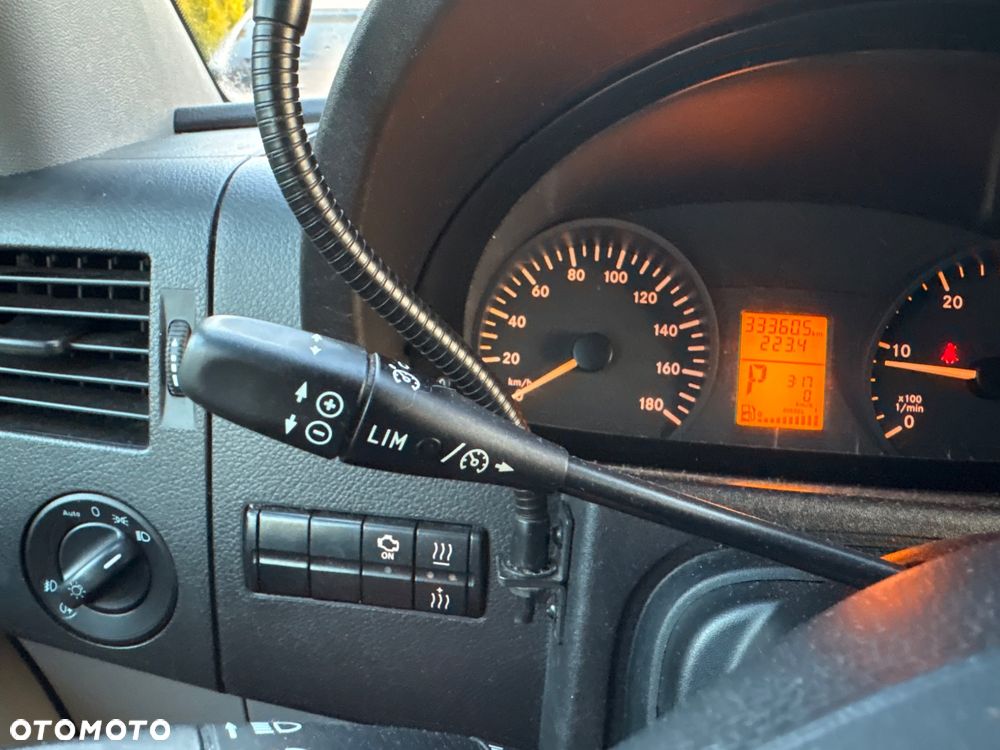 Mercedes-Benz SPRINTER 519CDI 3.0 V6 AUTOMAT 7G AMBULANS/KARETKA - 33