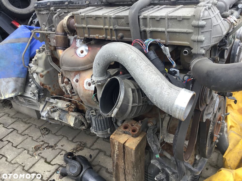 Silnik Mercedes Actros MP5 Model OM471 2019 rok - 3