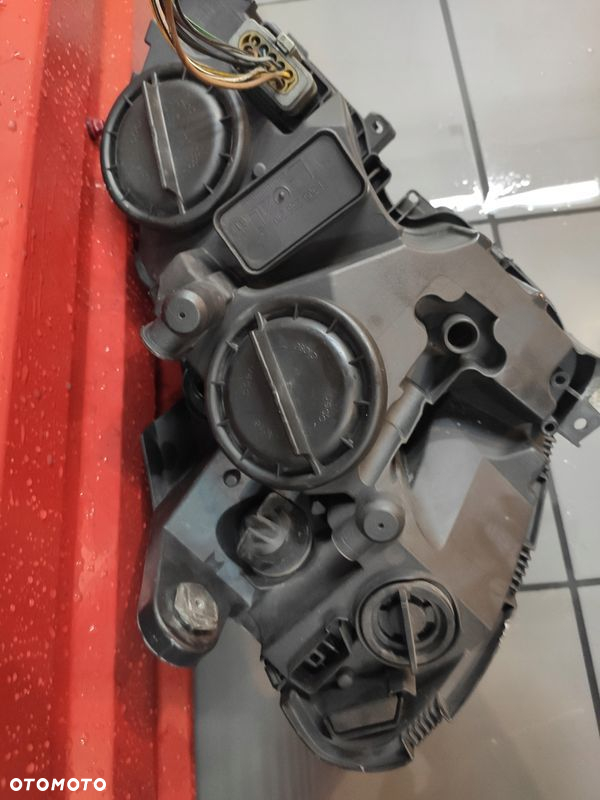 MERCEDES C-KLASA W204 LAMPA LEWA PRZÓD PRZEDNIA SOCZEWKA ORYGINAŁ UK - 8