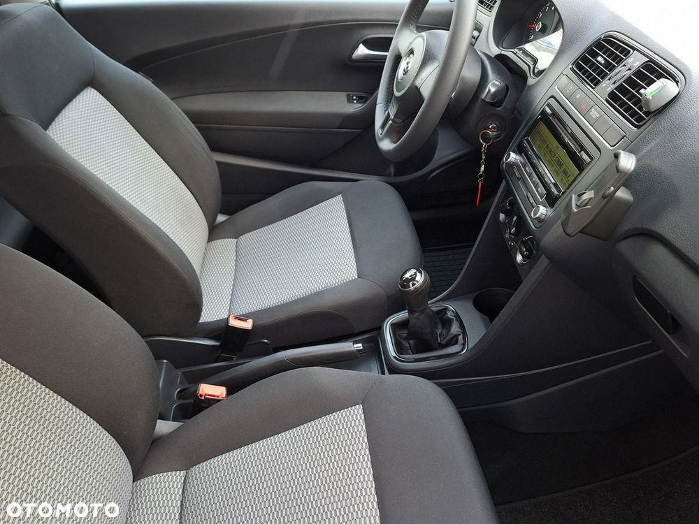 Volkswagen Polo - 8
