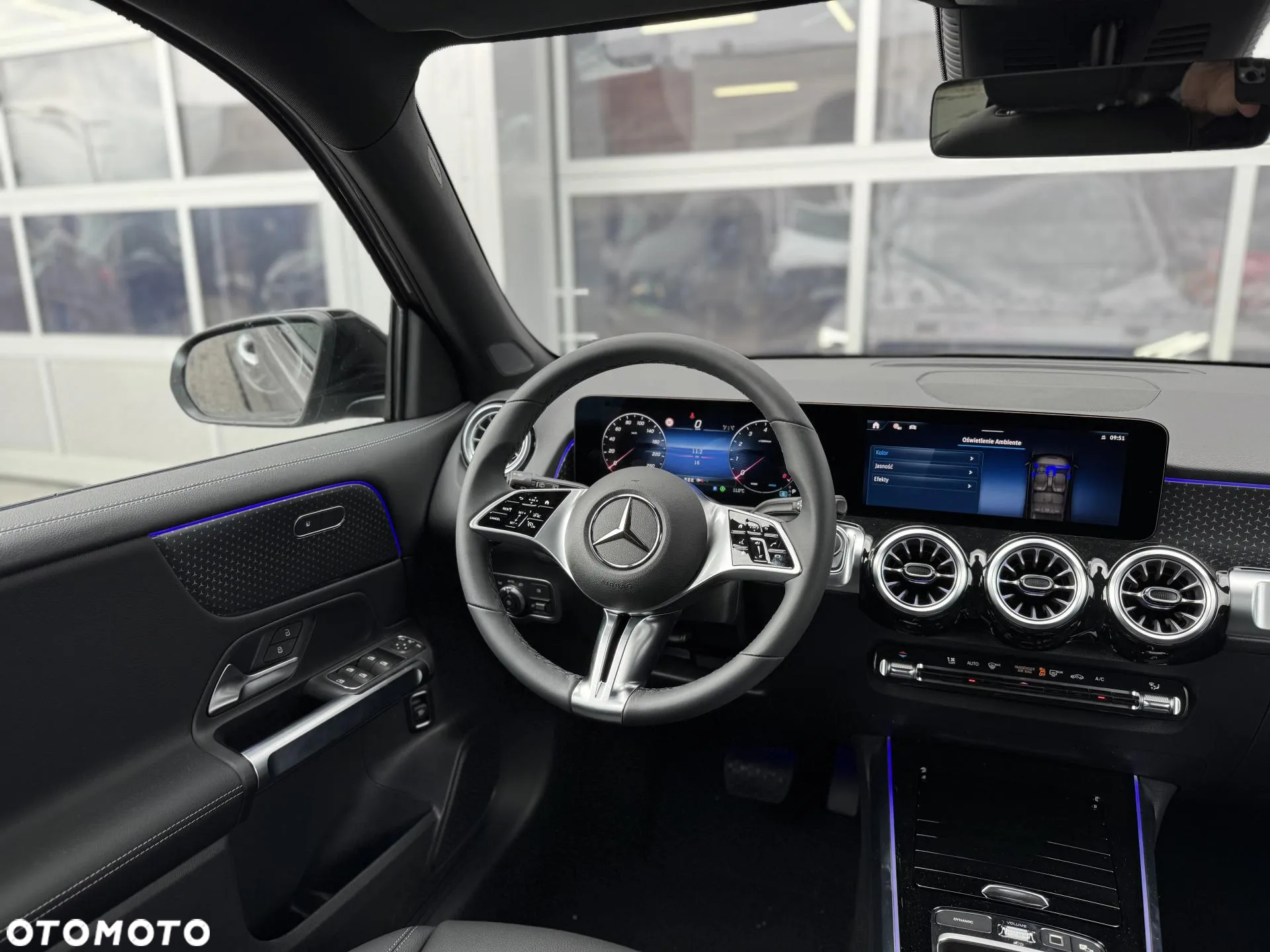 Mercedes-Benz GLB 200 Progressive 7G-DCT - 14