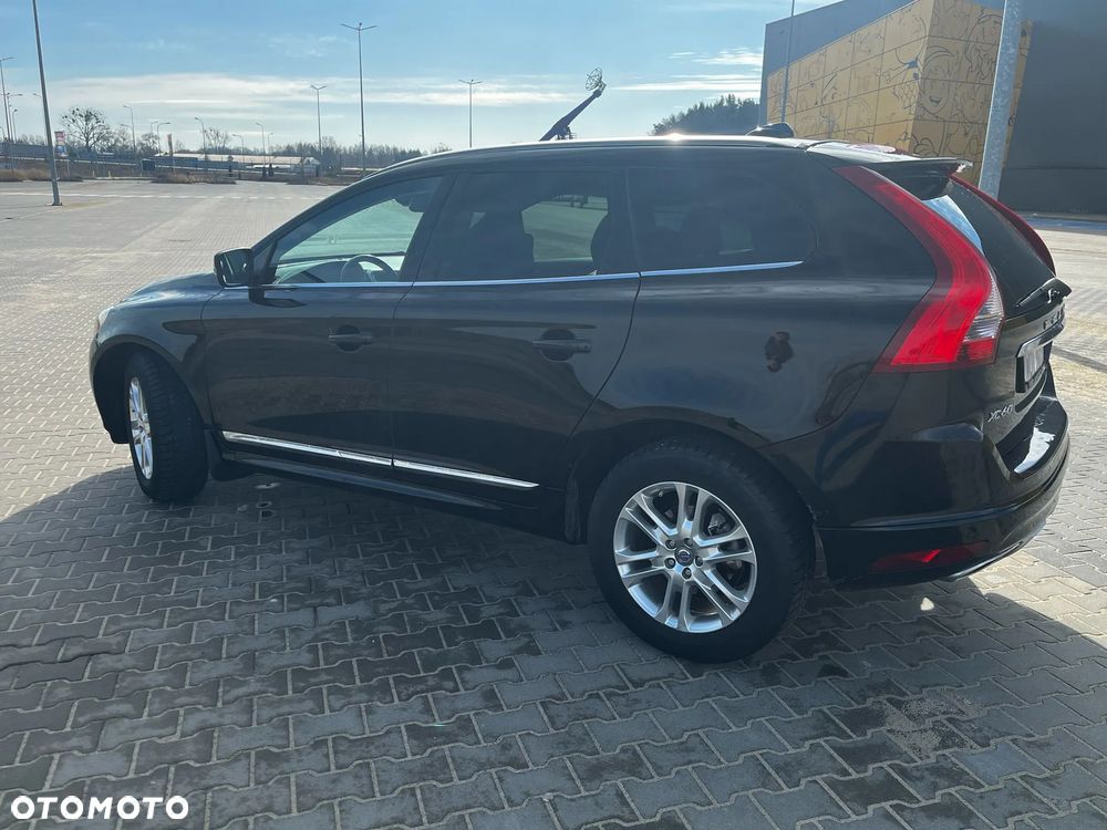 Volvo XC 60 T5 Geartronic Momentum - 22