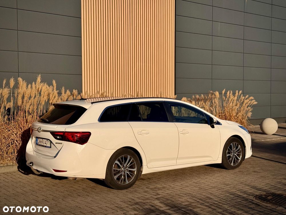 Toyota Avensis Touring Sports 1.8 Edition-S - 4