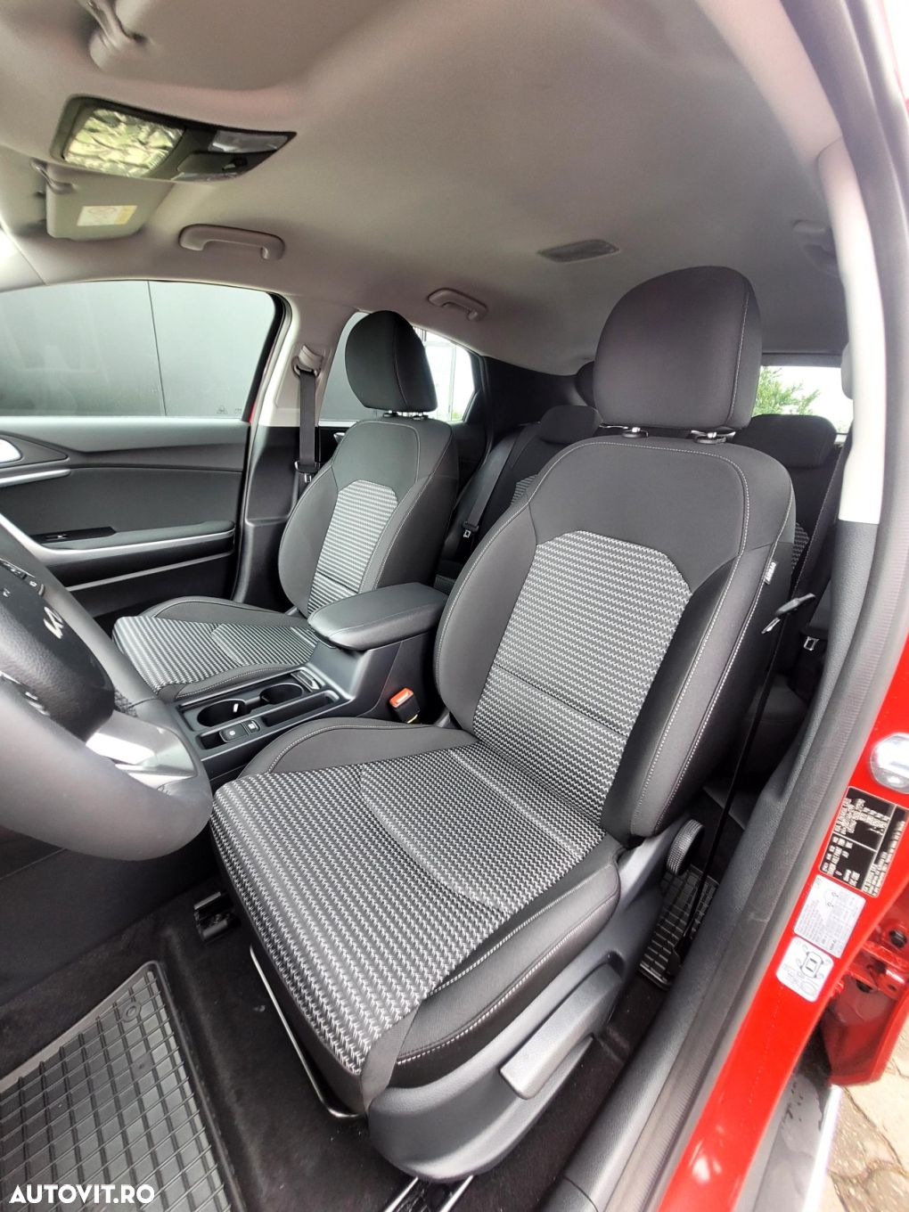 Kia XCeed - 27