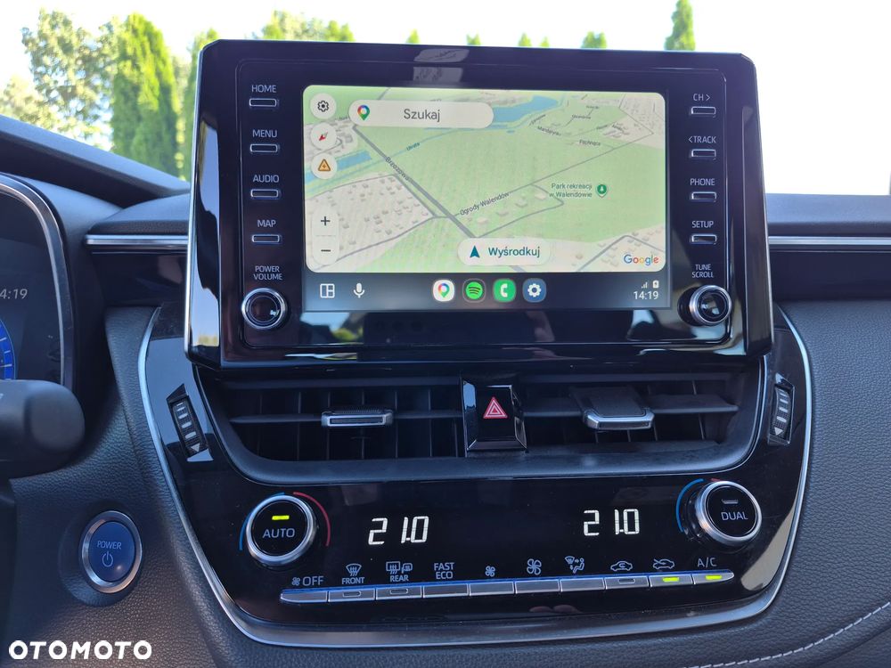 Toyota Corolla 1.8 Hybrid Comfort - 17