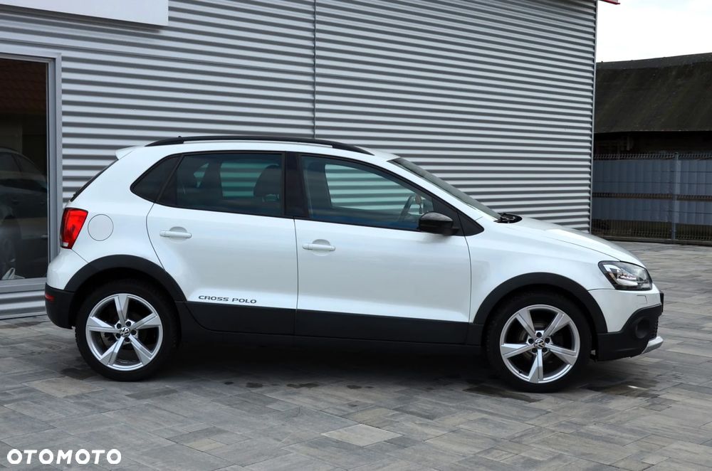 Volkswagen Polo Cross 1.6 TDI DPF DSG - 3