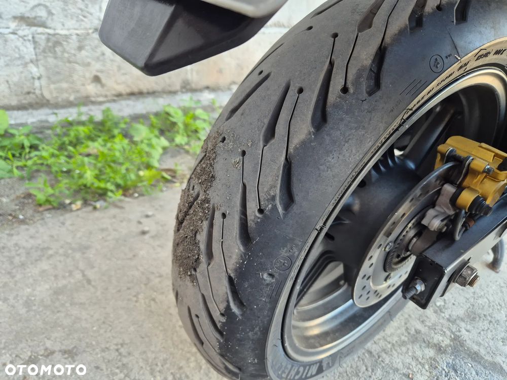 Honda CBF - 7