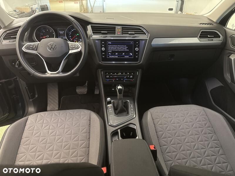 Volkswagen Tiguan - 21
