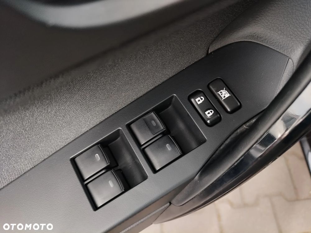 Toyota Auris 1.6 Premium MS - 19