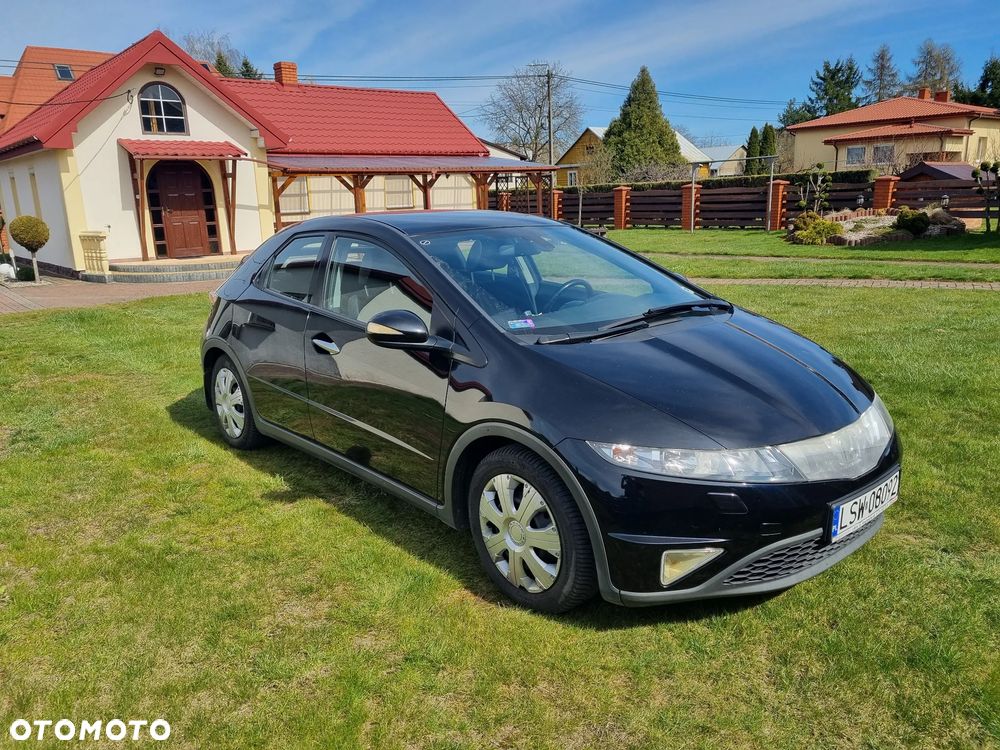 Honda Civic 1.8 Executive - 3